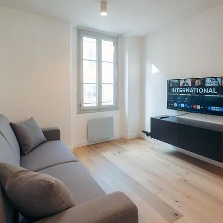 L'emeraude Bellifontain Apartment Fontainebleau