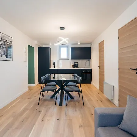 L'emeraude Bellifontain フォンテーヌブロー